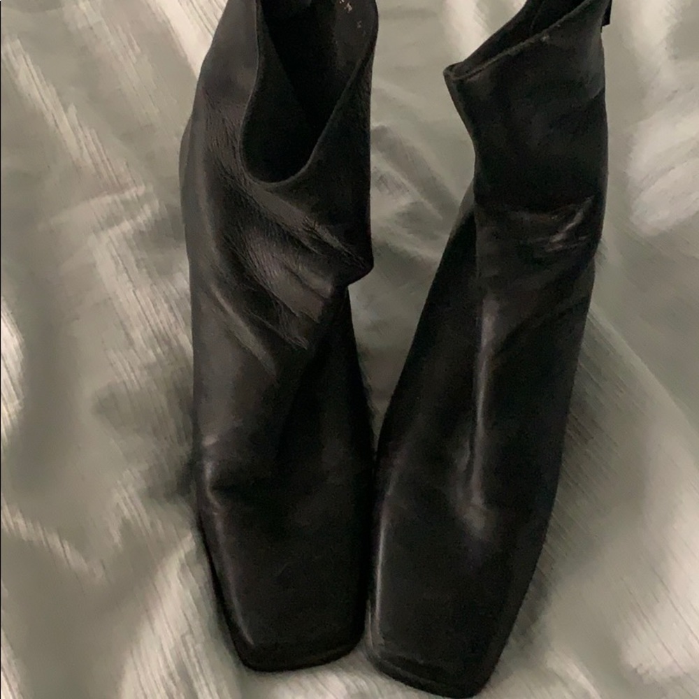 Black Stuart Wiseman Booties